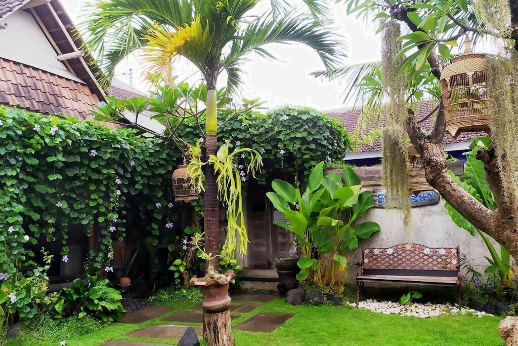 Surfer Garden Apartment Sanur  Exterior photo